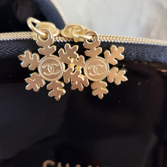 CHANEL Set of 3 New Cosmetic Trio Make-up Bags Pouches - Picture 5 of 5